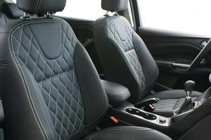 Ford-Kuga-Buffalino-Leder-Zwart-Diamond-Stiksel-Voorstoelen-300x200